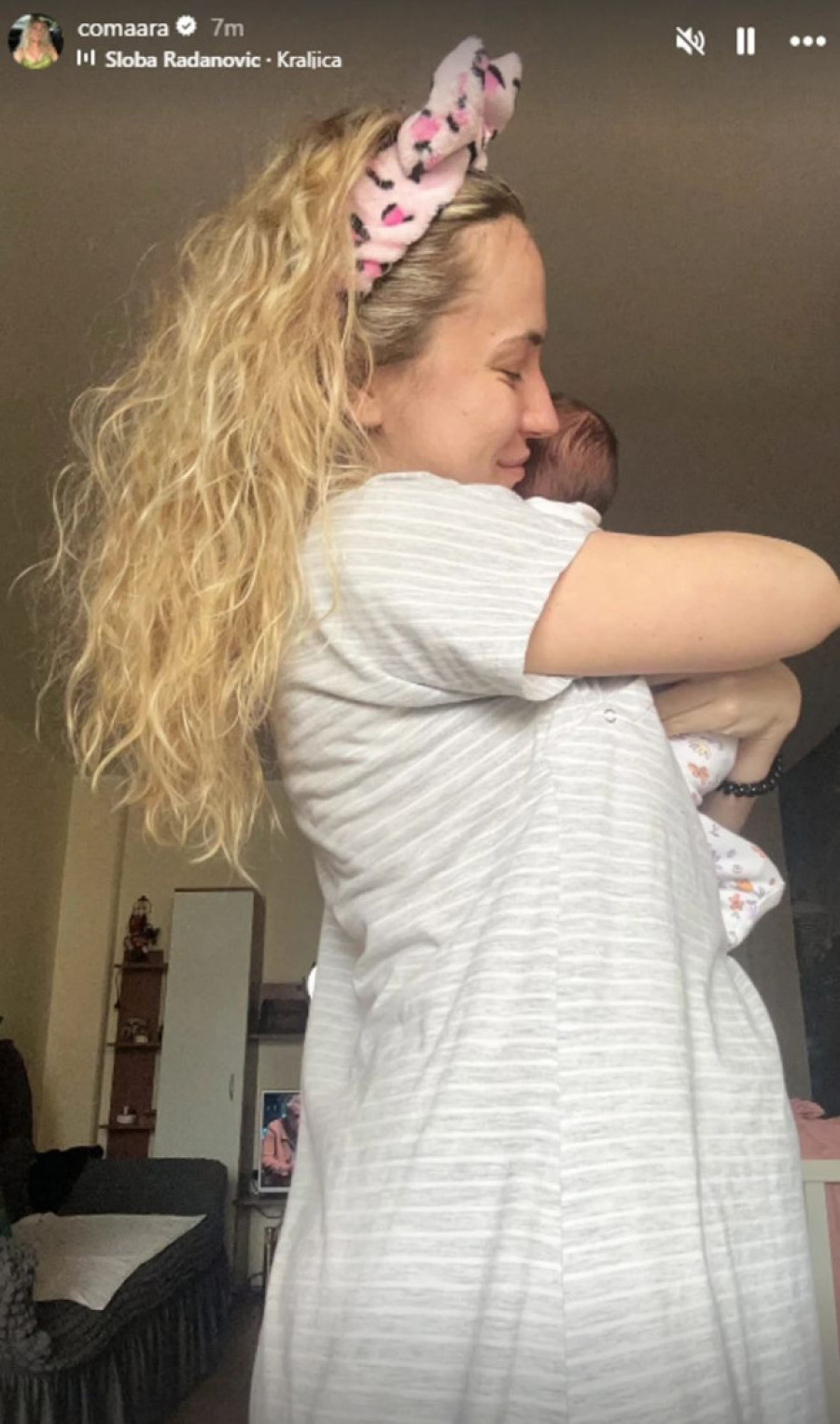 Prva fotografija Milice Veličković sa ćerkom! Bivša zadrugarka se istopila (FOTO)