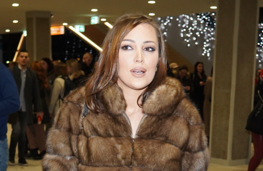 Prija blista mesec dana posle porođaja! Na privatnoj proslavi sve zasenila kako glasom, tako i stasom (FOTO)