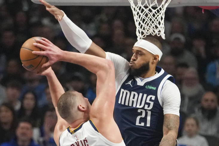 Jokiću iscepali ruku, dres Srbina pun krvi! Sudije morale da prekinu meč, lekari odmah reagovali! (VIDEO)