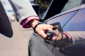 Evo šta je skrivena funkcija dela automobila, koji viđate svaki dan