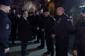 Srpska Nova godina u Policijskoj brigadi, Dačić ih posetio: Za njih nema praznika (FOTO)