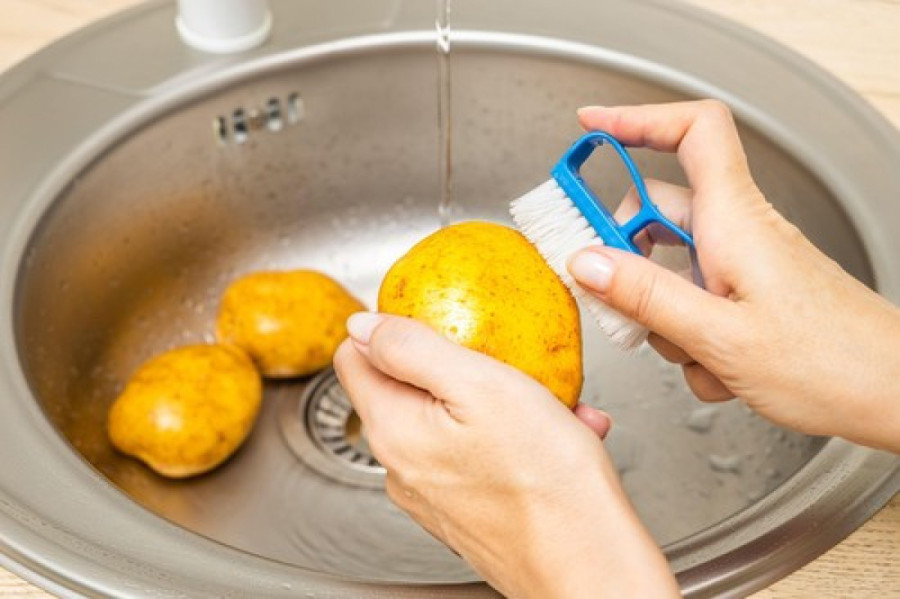 Kako da čuvate krompir da ne proklija? Jednostavan trik koji čini da bude svež i ukusan tokom cele godine