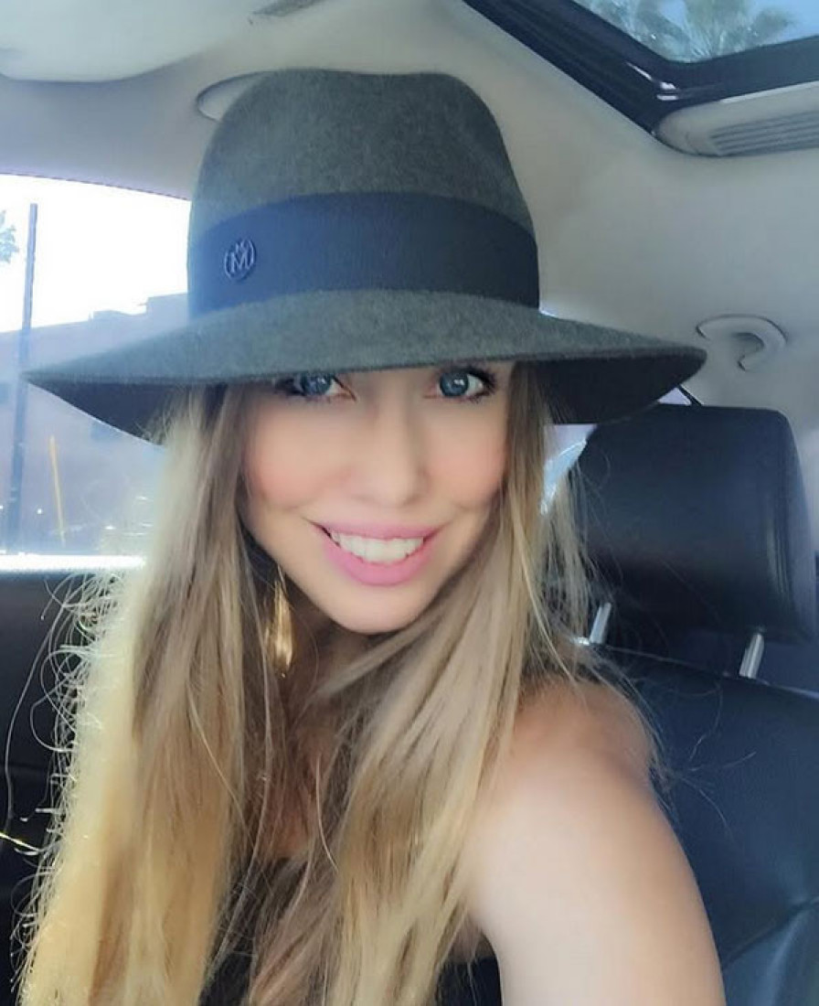 "Svi pokazuju savršen život, a realnost je drugačija!" Kebina ćerka iskreno o porodici i karijeri