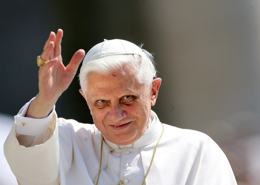 Kako funkcioniše konklava? Sve se odigrava iza zatvorenih vrata, a način izbora novog pape ima niz strogih pravila