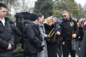 Ceca, Veljko i Anastasija na pomenu Željka Ražnatovića: Na opelo stigla i Arkanova ćerka Sofija (FOTO/VIDEO)