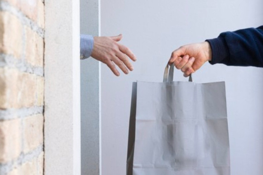 Raspada se  „najsrećnija zemlja na svetu“: Hiljade ljudi spremno da plate da bi radili kao dostavljači hrane