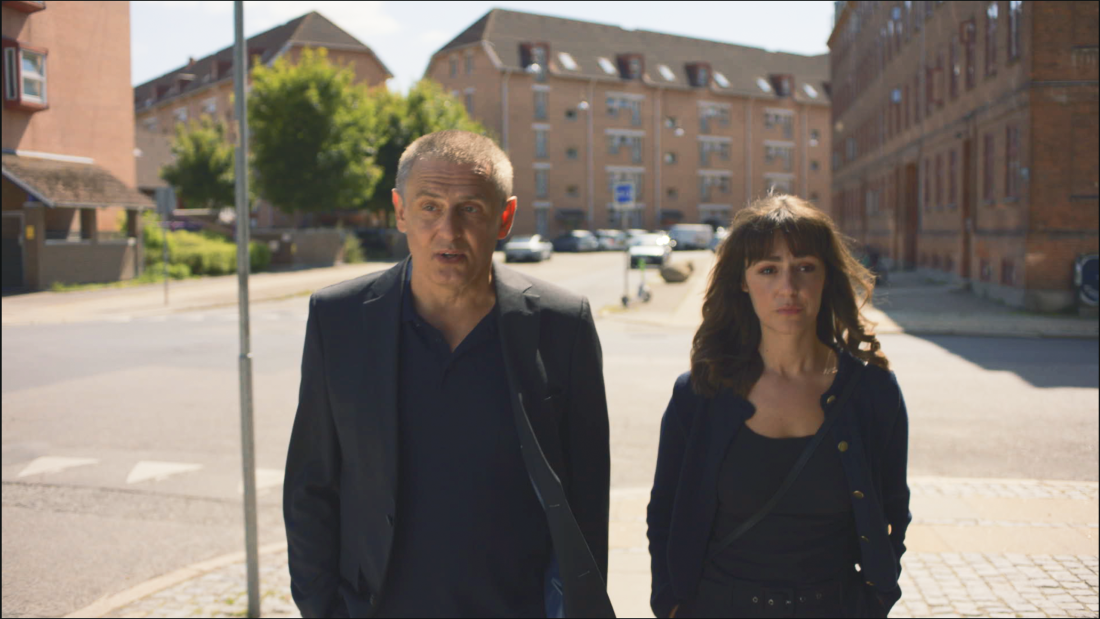 Kako je Mikael Persbrandt postao domaća glumačka zvezda? Neobičan uslov za ulogu u seriji „Otmica“, a tiče se poznate ličnosti (FOTO)