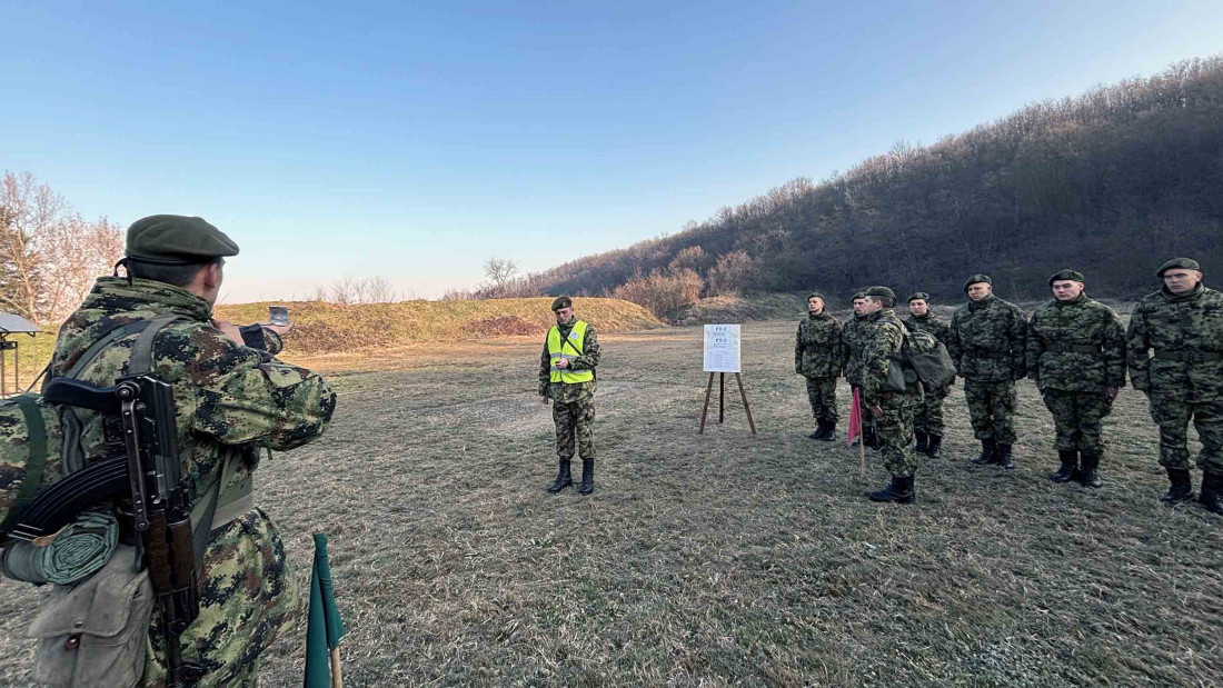 Izvedena provera obučenosti vojnika na dobrovoljnom služenju vojnog roka (FOTO)