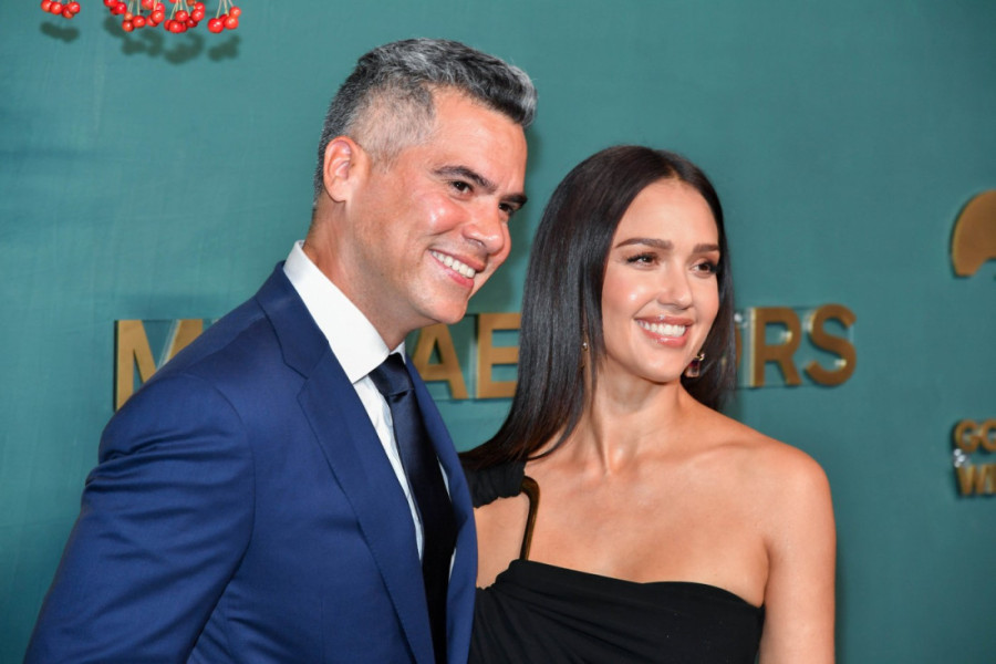 Dok svi pričaju o njenoj novoj romansi, Džesika Alba uživa: Evo ko joj pravi društvo! (FOTO)