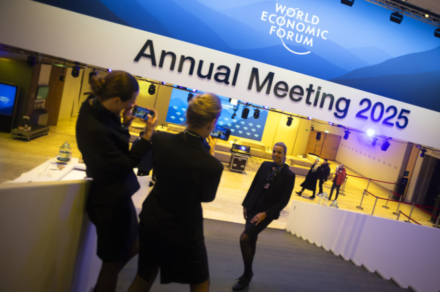 Predsednik Vučić u Davosu: Danas počinje Svetski ekonomski forum - "Saradnja za Inteligentno doba"