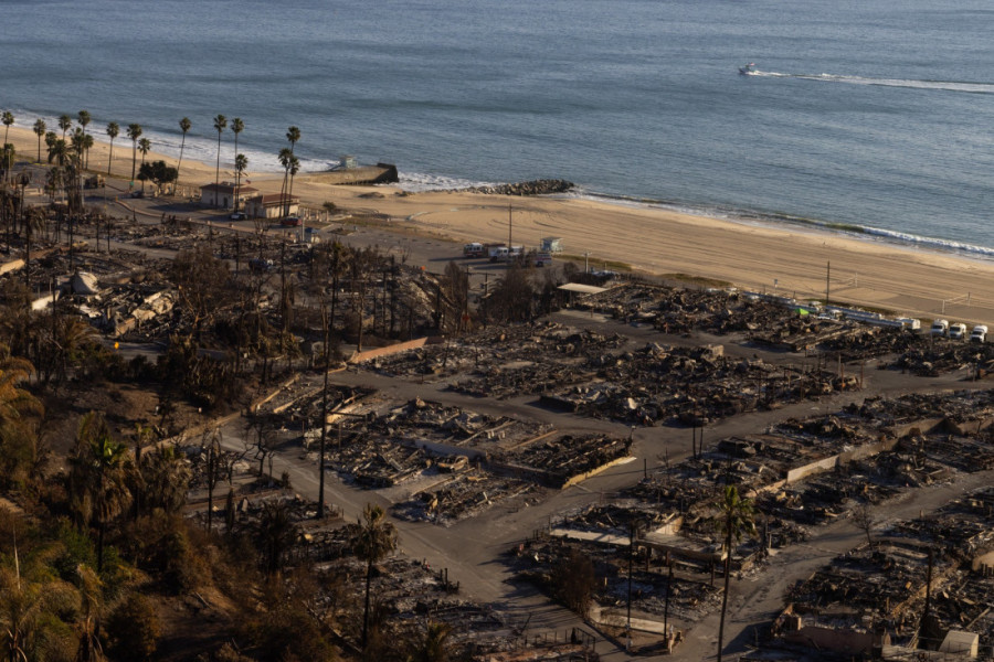 Prizori koji su obeležili godinu za nama: Ovo su najupečatljivije fotografije 2025.