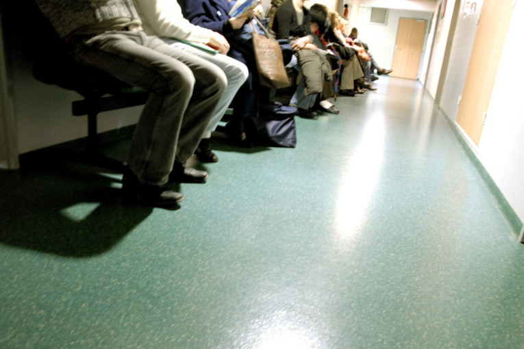 Zaboravite plavi koverat: Od sledeće godine saobraćajne kazne stižu mejlom!