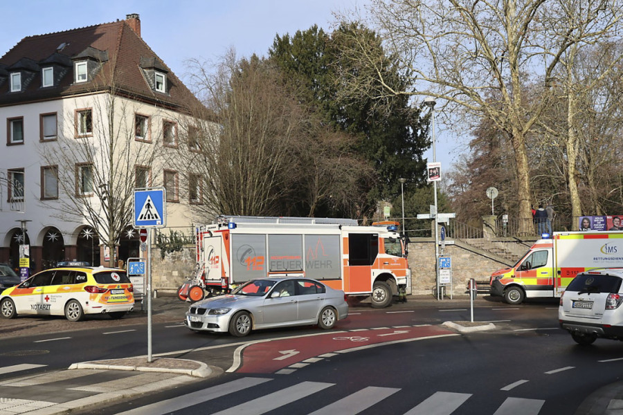 Krvavi napad nožem u parku, među ubijenima i dete! Strašna scena usred dana u Nemačkoj