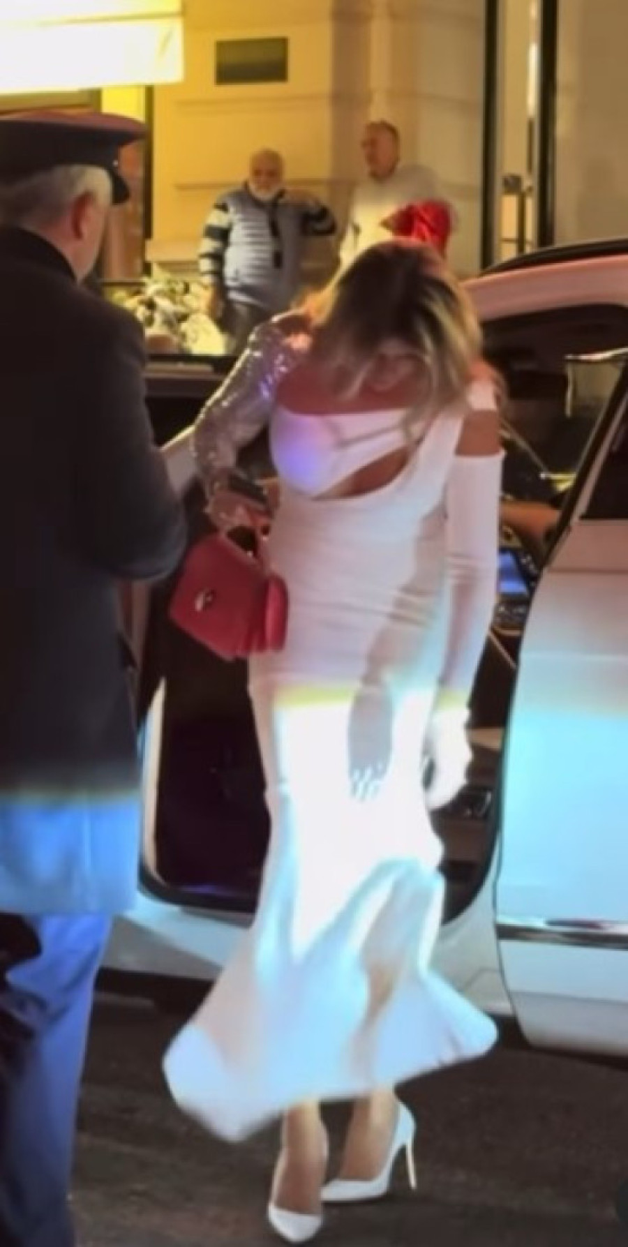 Melina Džinović želi privatni avion od verenika: Hoće da izbegne susret sa estradom, ali i Harisom!