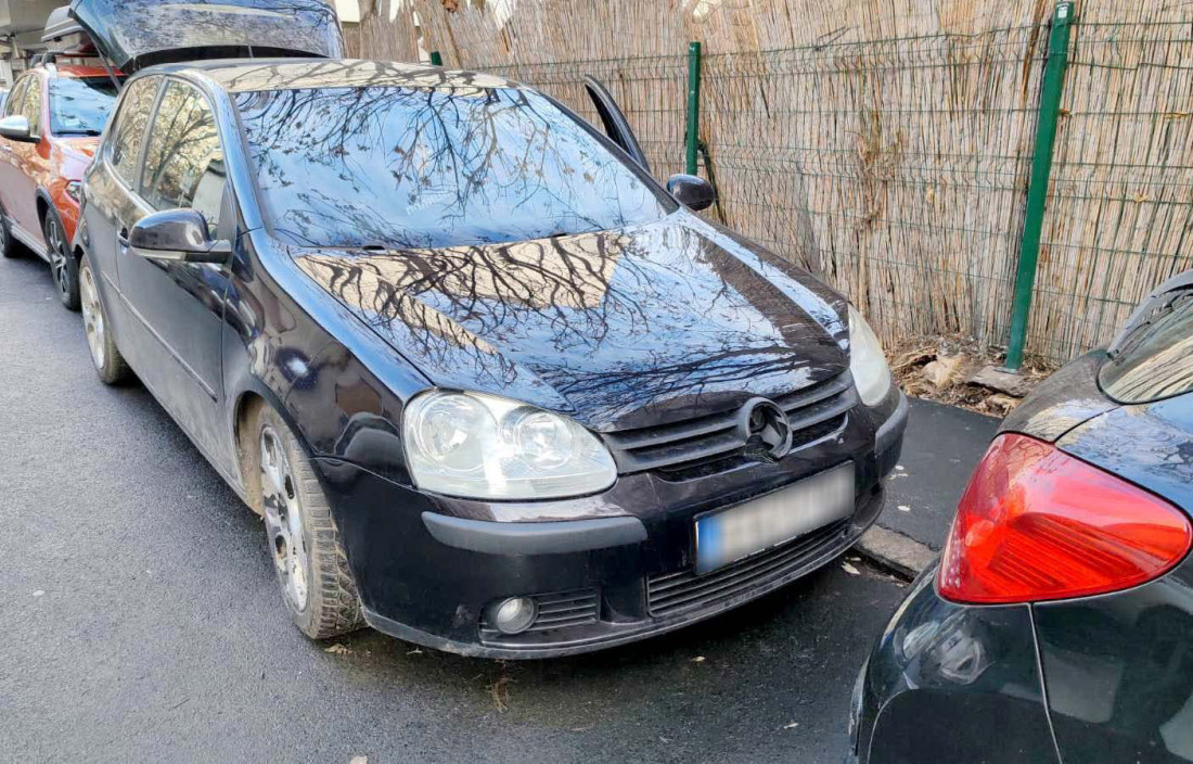 On je naručio ubistvo u Sremu: Zemunac ubadao noževima, pa mirno odšetao iz pritvora