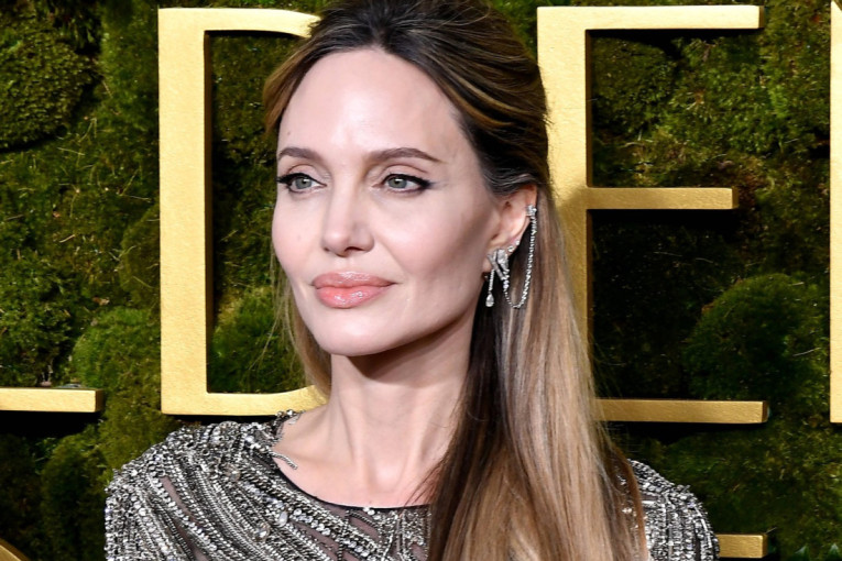 Želite usne kao Anđelinine? Povećajte ih na prirodan način, ne treba vam nikakvo bockanje