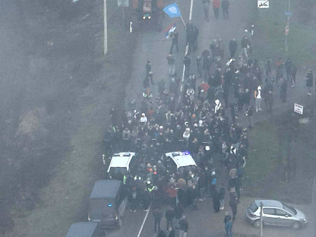 Do kad će da maltretiraju građane?! Pokušaj protesta u Novom Sadu, dokazani antisrpski opozicionari ponovo u prvim redovima (FOTO/VIDEO)