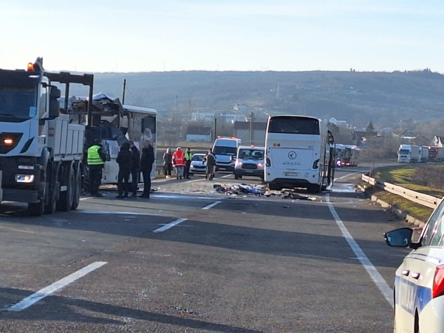 Majka dvoje dece stradala! 10 godina je putovala ovim autobusom - novi detalji jezivog udesa kod Umke (VIDEO)