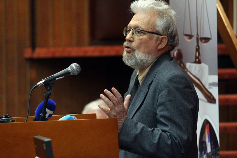 Predsednik Matice srpske studentima u blokadi poručio: Ja sam odavno spreman za razgovor, jeste li vi spremni?