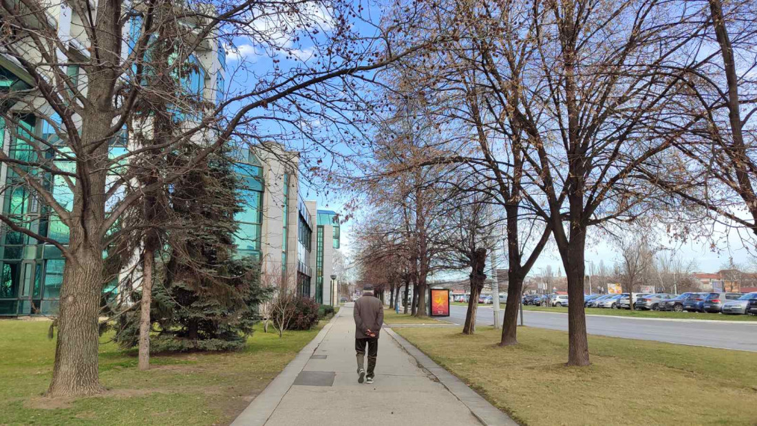 Temperature za padanje u nesvest! U tri najtoplija grada čak 21 stepen, a u najhladnijem mestu u Srbiji samo šest!