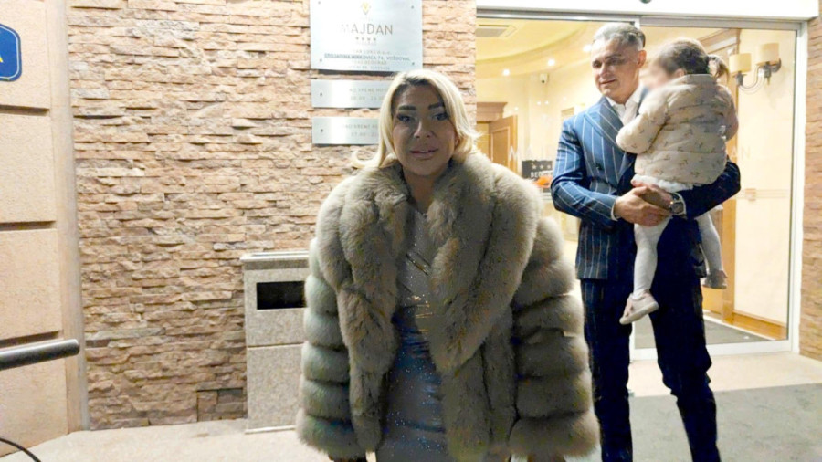 Dečko Jovane Jeremić u papreno skupom odelu: Dragan Stanković nije žalio para za proslavu rođenja unuka