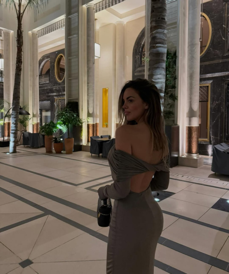 Sofija Šašić uživa na obali Italije: Palme, najskuplji kokteli i čist luksuz (FOTO)