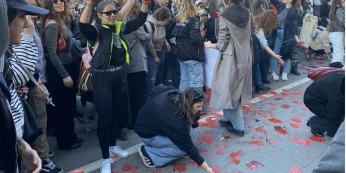 Krvave šake po jednom od najprometnijih bulevara u Skoplju: Makedonci iskopirali proteste studenata iz Srbije (FOTO)