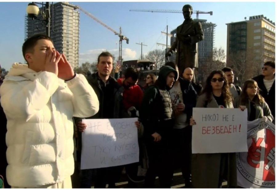 Krvave šake po jednom od najprometnijih bulevara u Skoplju: Makedonci iskopirali proteste studenata iz Srbije (FOTO)