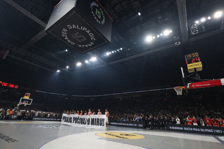 Dirljivo, Praja nije zaboravljen: I Partizan i Zvezda još jednom odali počast legendi (FOTO)