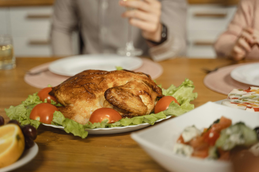 Ljudi nepotrebno komplikuju: Šefovi otkrivaju tajnu savršeno pečenog pileta, a ova tri pravila uvek ispoštujte
