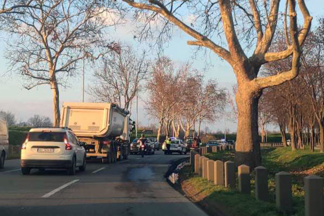 Detalji udesa kod Kule Nebojša: Žena zadobila prelom ruke, povređen vozač iz drugog auta - policija na licu mesta (FOTO)