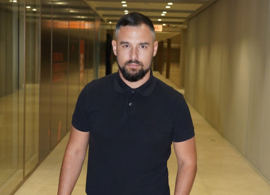 Nemanja Stevanović napustio Srbiju! Pevač se preselio u drugu državu: Ispunio sebi životnu želju