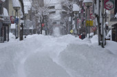 Obilan sneg paralisao Japan: Najmanje dve osobe stradale zbog jakog nevremena (FOTO/VIDEO)