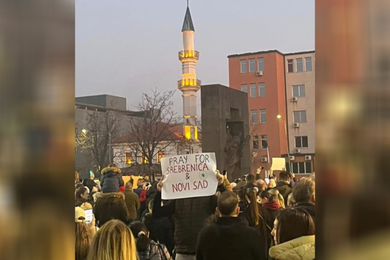 Sramna provokacija na političkom skupu u Bijeljini! Kome smeta srpsko jedinstvo? (FOTO)