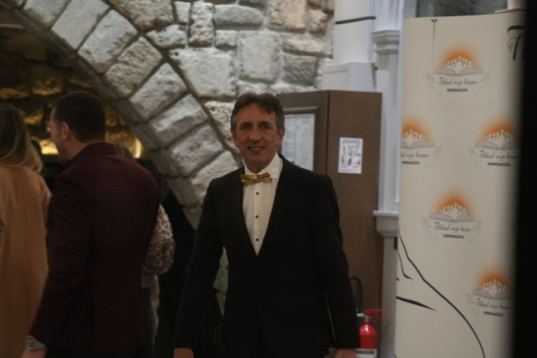 Žika Jakšić pušten na kućno lečenje: Evo u kakvom je stanju voditelj!