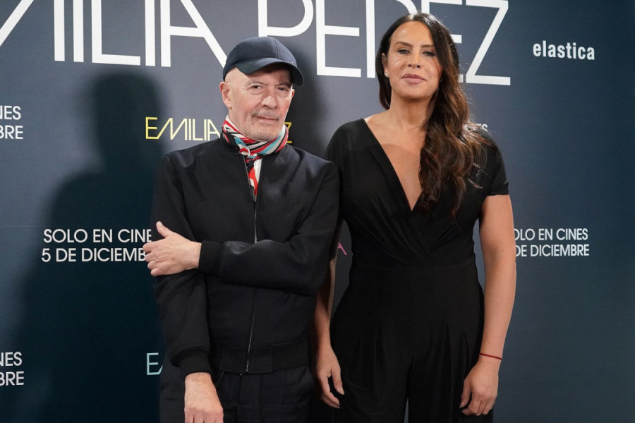 Novi udarac za Karlu Sofiju Gaskon: Reditelj filma "Emilija Perez" žestoko kritikovao glumicu zbog skandala (FOTO/VIDEO)