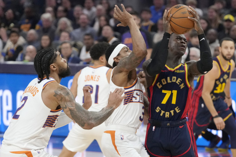 "Ludilo" NBA trejda u pravom smislu reči: Za samo 24 časa promenio čak 4 tima (FOTO)