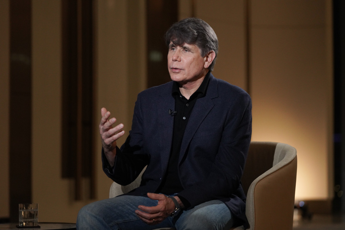 "Moje srce je puno!" Rod Blagojević stigao u Gacko: Srpsko kolo, gusle i rodbina dočekali bivšeg guvernera