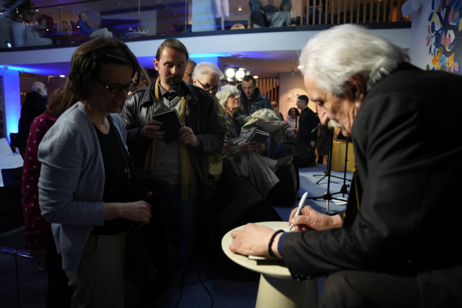 Povratak Mostaru, detinjstvu i mladosti: Pesničko veče „Živa reč – Pero i Miloš Zubac” okupilo brojnu publiku