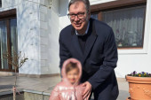 "Moja najlepša slika danas"! Vučić: Ovom predivnom anđelu, Maši, ni košava ništa ne može