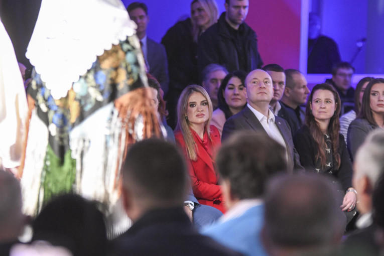 Đurđević Stamenkovski: Zavičaji najvažnija uporišta svih naših porodica