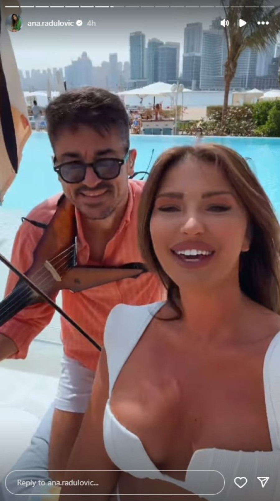 Ana Radulović nakon razvoda grmi u Dubaiju! Voditeljki sviraju na uvce, provodi se za sve pare