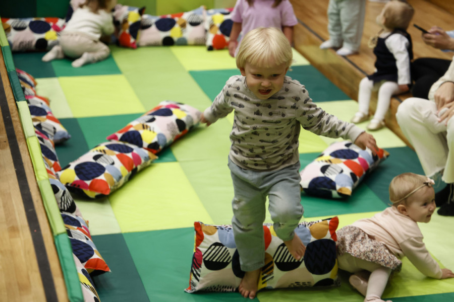 Koncerti za bebe ponovo u Beogradskoj filharmoniji: Bebi-bum uz Betovena (FOTO)