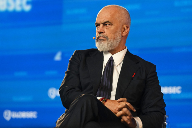 Nova pretnja na pomolu! Albanci ispuštaju ogromnu količinu vode u Skadarsko jezero (VIDEO)