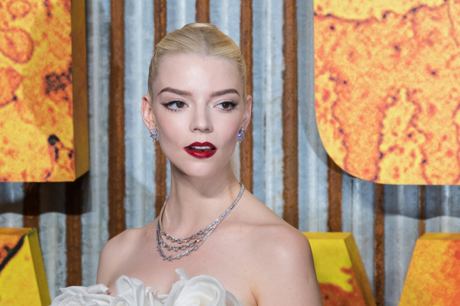 Anja Tejlor-Džoj otkrila najgori lik koji je ikad igrala: Kovala je zaveru protiv glavnog junaka u čuvenoj seriji (FOTO)