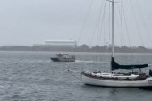 Dramatični snimak iz zaliva! Srušio se borbeni avion (VIDEO)
