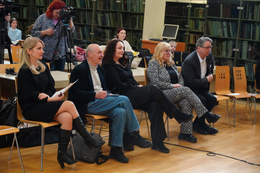 Damiru Jociću uručena nagrada "Dušan Radović" za najbolju dečju knjigu: Nije mogao da sakrije emocije (FOTO)