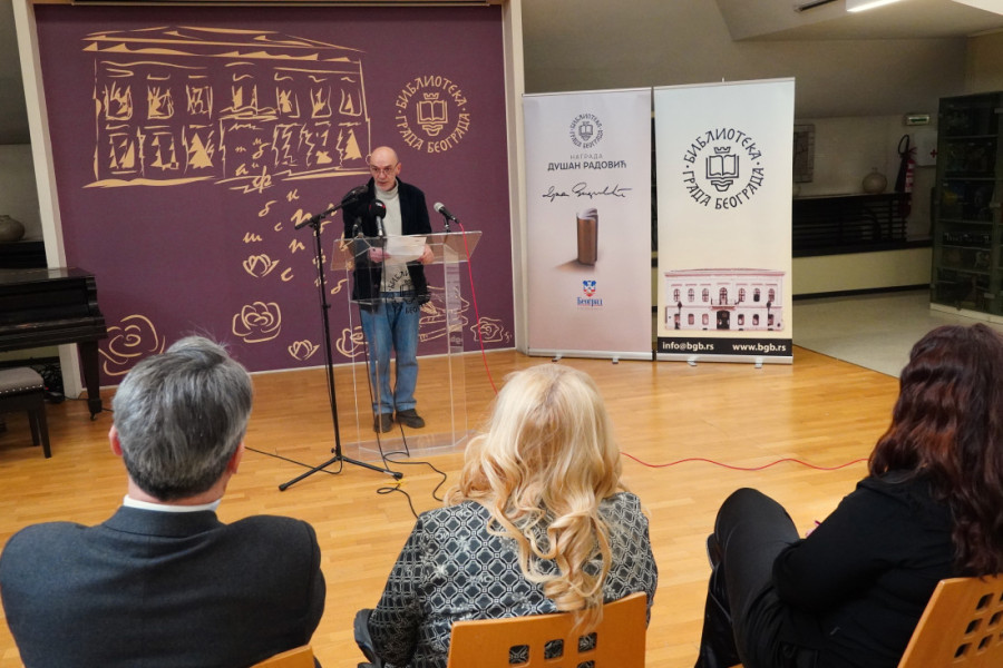 Damiru Jociću uručena nagrada "Dušan Radović" za najbolju dečju knjigu: Nije mogao da sakrije emocije (FOTO)