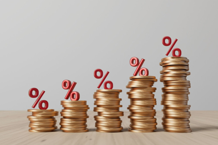 Milenko Jovanov: Zvučni top sa odloženim dejstvom, CN gas sa odloženim dejstvom... Koristi li se protiv blokadera išta što deluje trenutno?!