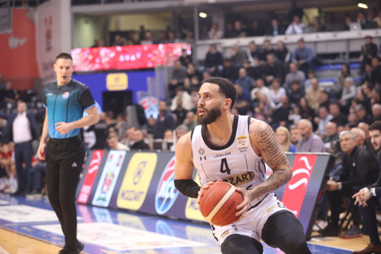 BORBA ZA FINALE KUPA RADIVOJA KORAĆA – VEČITI U AKCIJI!